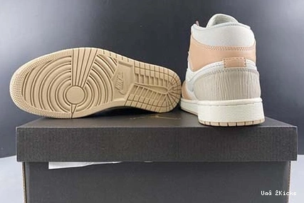1 Jordan Resilient 8714 237 Mid Air CV3044- 0807